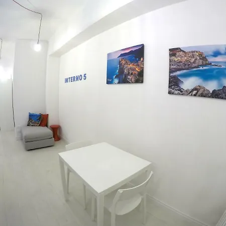 Interno5 斯培西亚